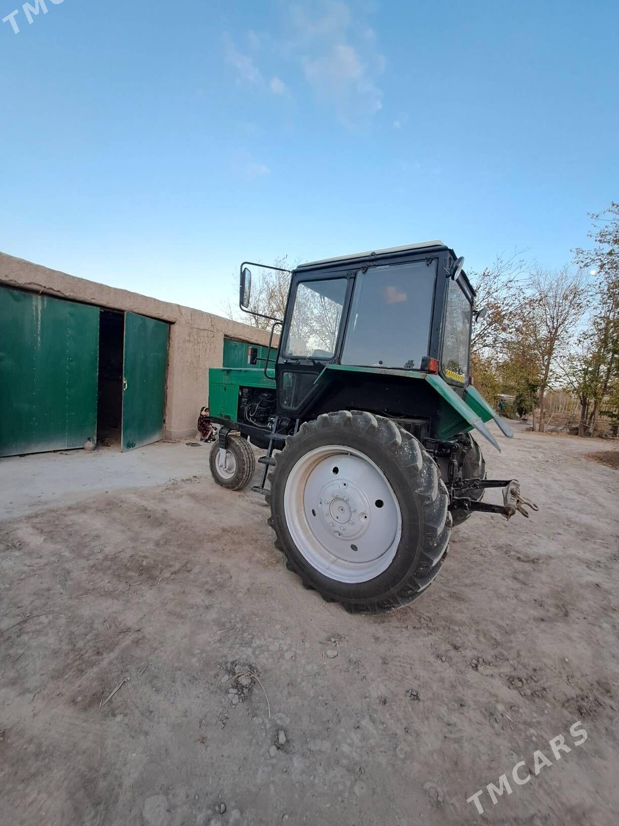 MTZ 80 2009 - 180 000 TMT - Кёнеургенч - img 1