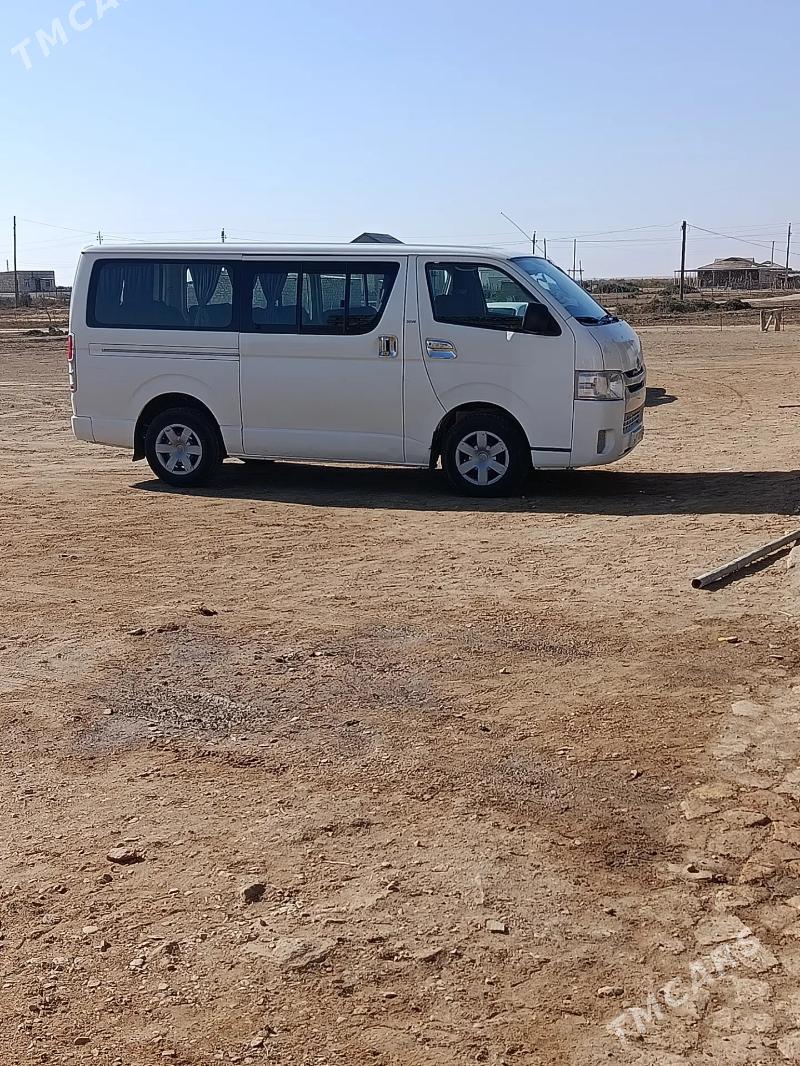 Toyota Hiace 2007 - 205 000 TMT - Balkanabat - img 2