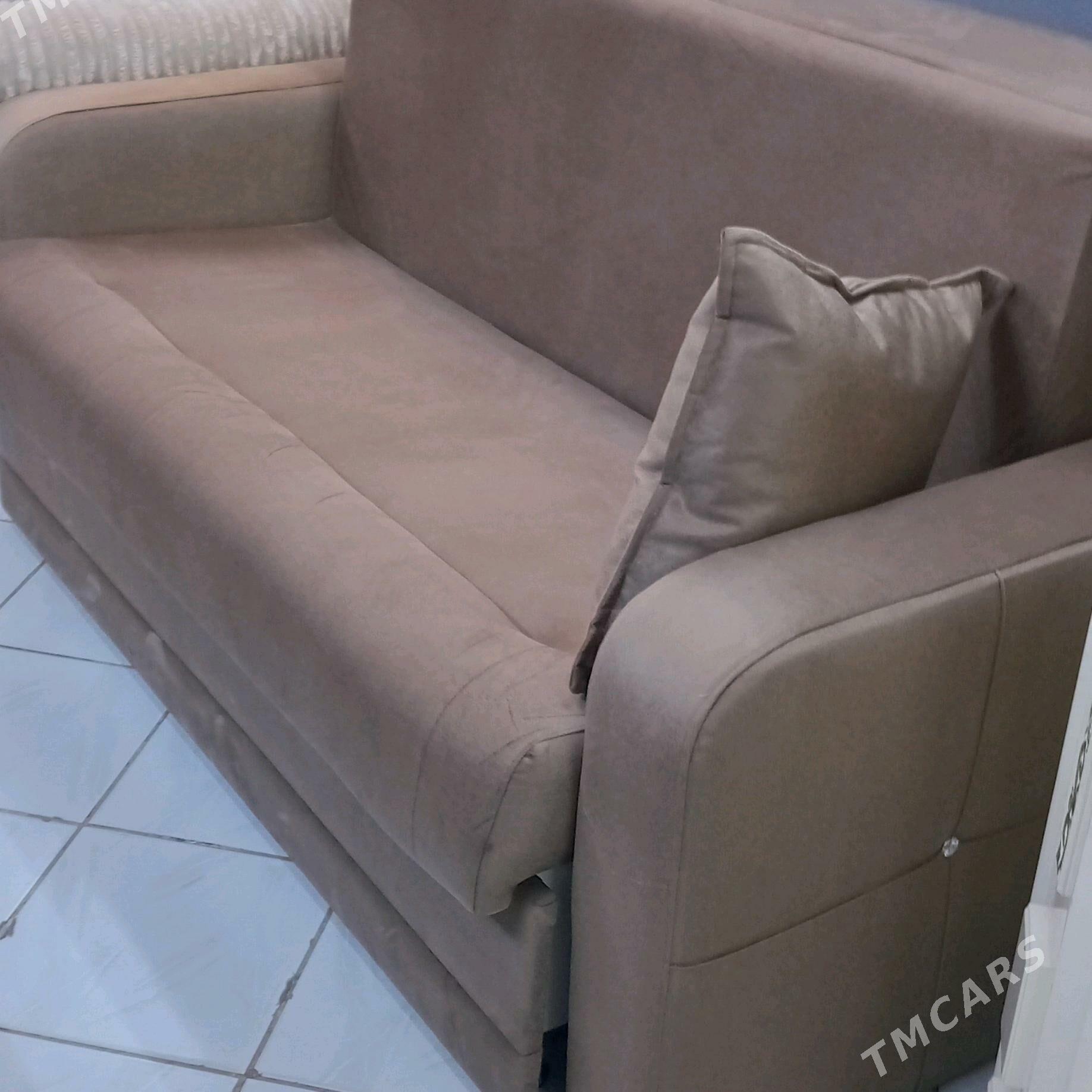 akardion diwan - Parahat 4 - img 1