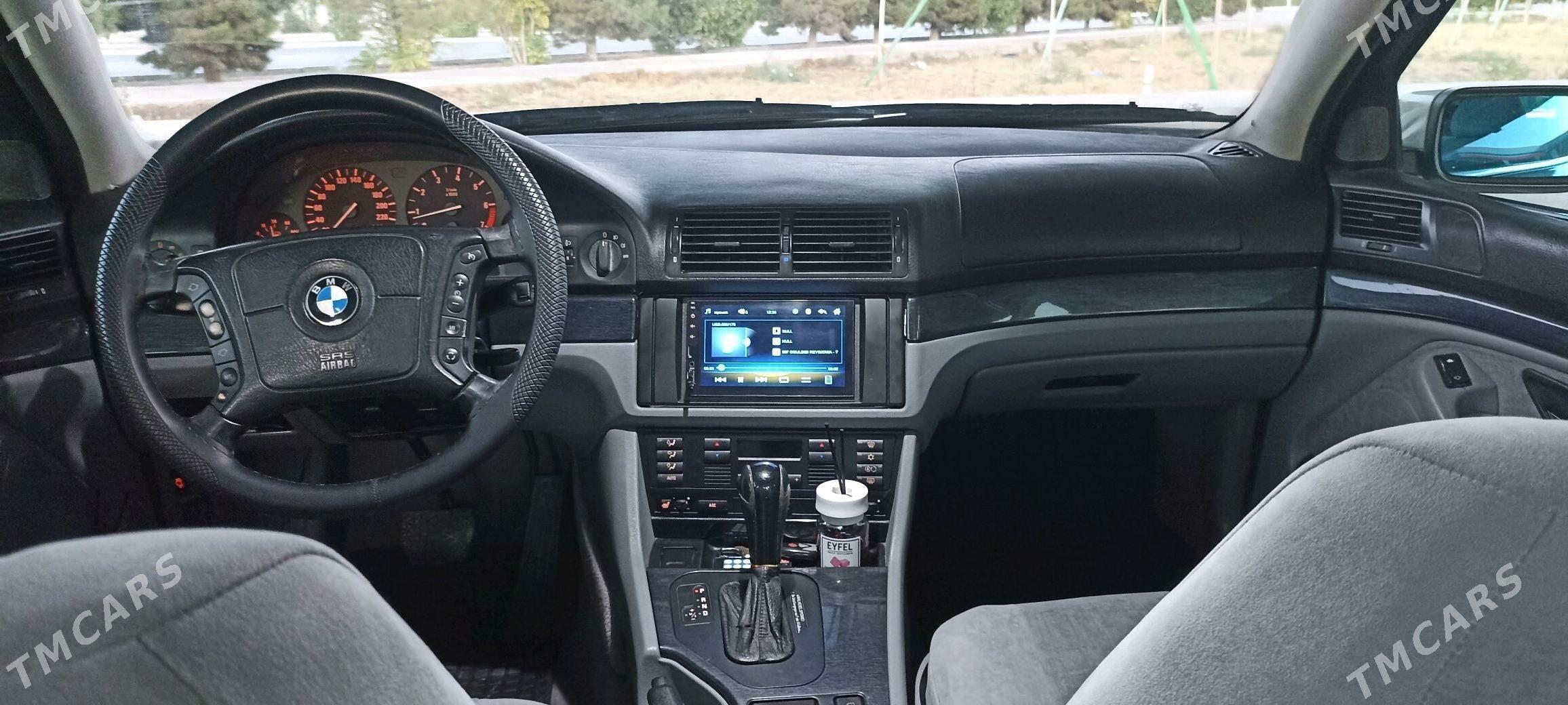 BMW E39 1998 - 110 000 TMT - Балканабат - img 3