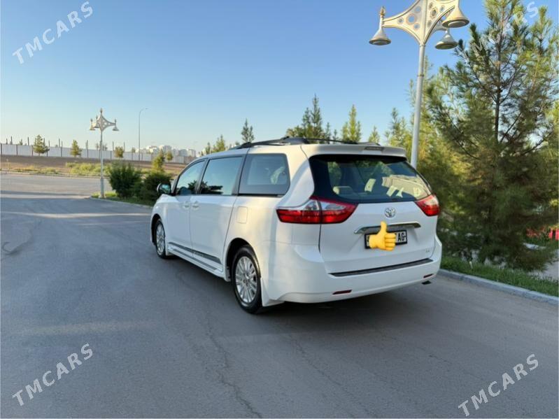 Toyota Sienna 2017 - 370 000 TMT - 30 мкр - img 5