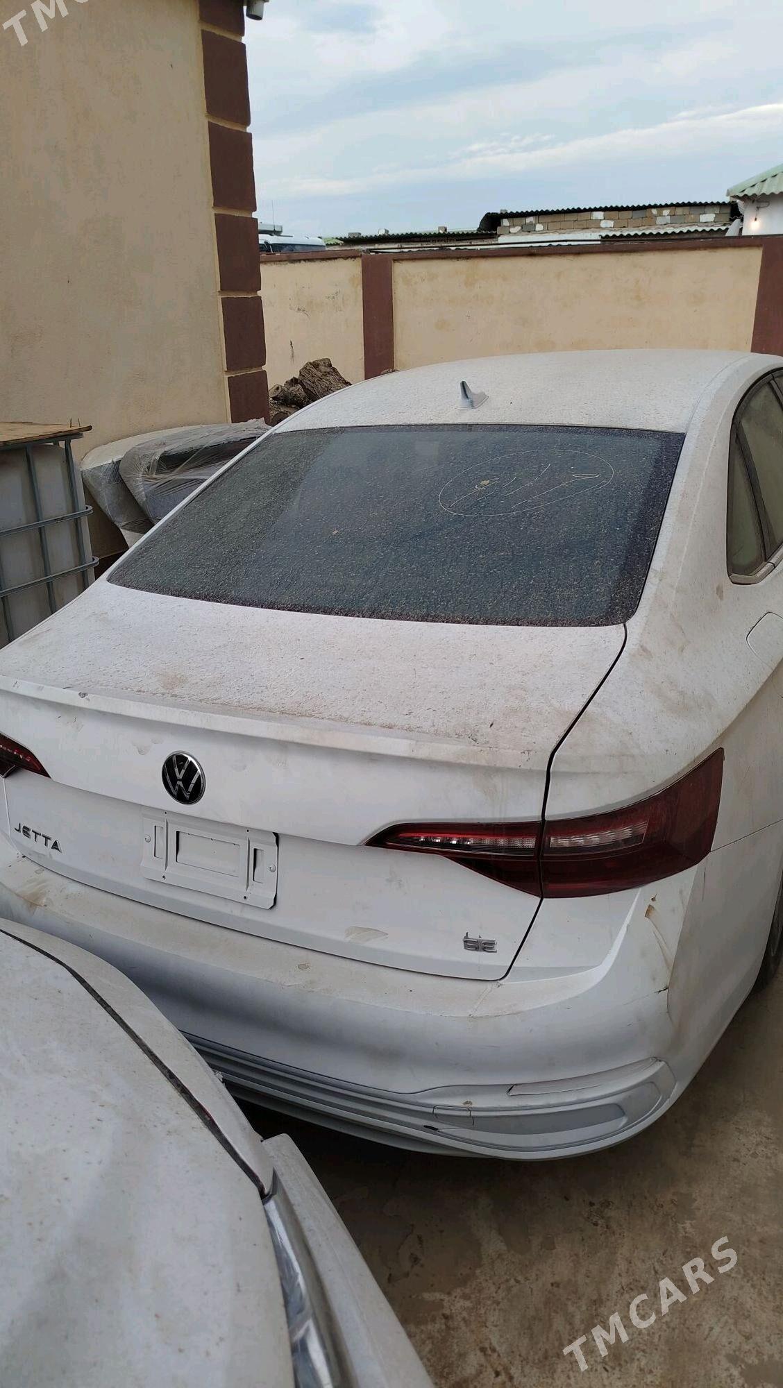 Volkswagen Jetta 2024 - 215 000 TMT - Гуртли - img 3