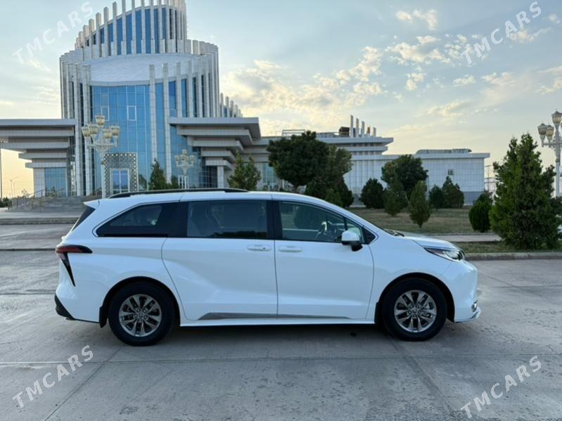 Toyota Sienna 2022 - 465 000 TMT - Дашогуз - img 4