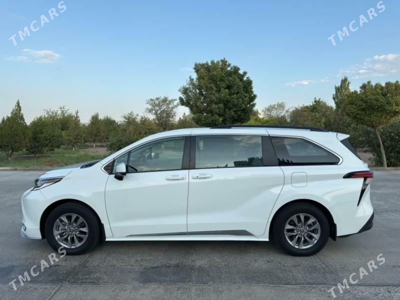 Toyota Sienna 2022 - 465 000 TMT - Дашогуз - img 9