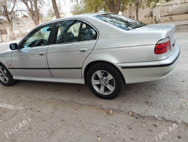 BMW 528 1998 - 88 000 TMT - Балканабат - img 4