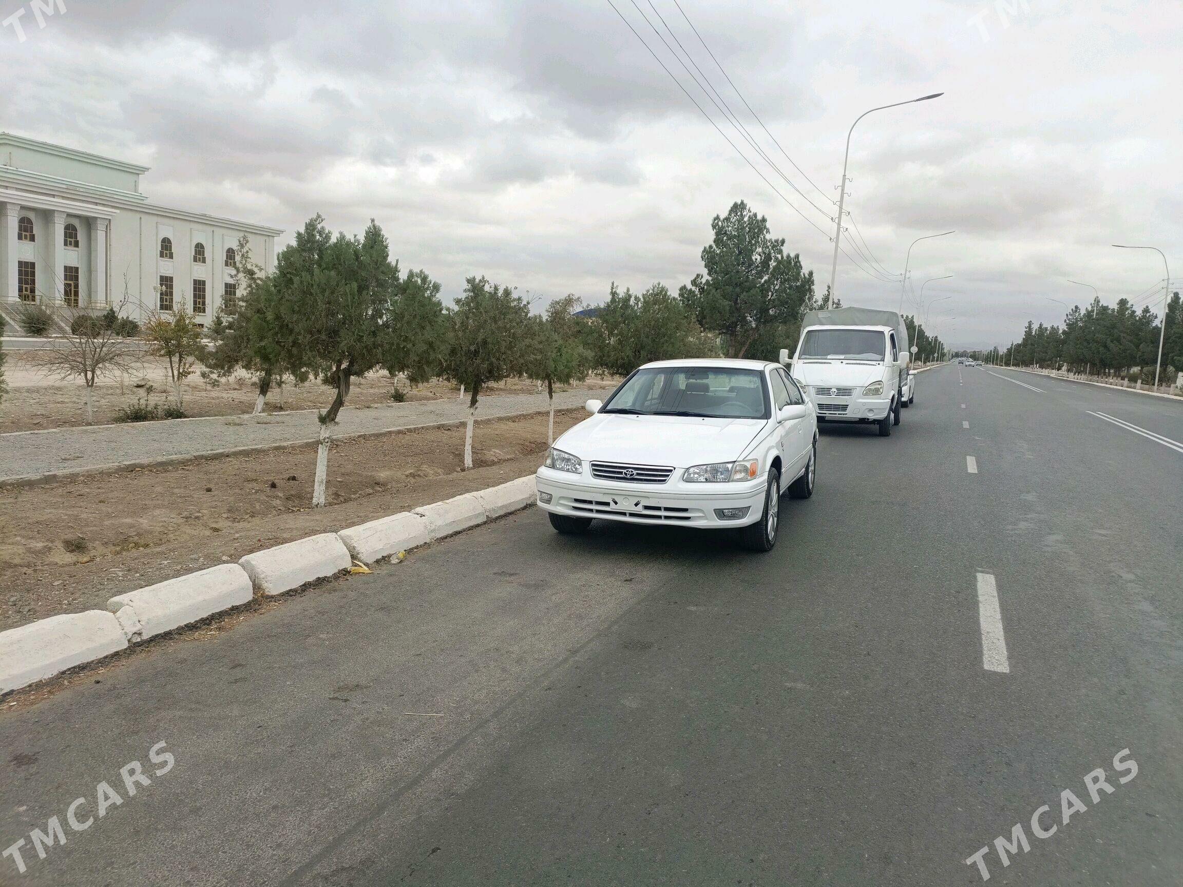 Toyota Camry 2000 - 140 000 TMT - Губадаг - img 2