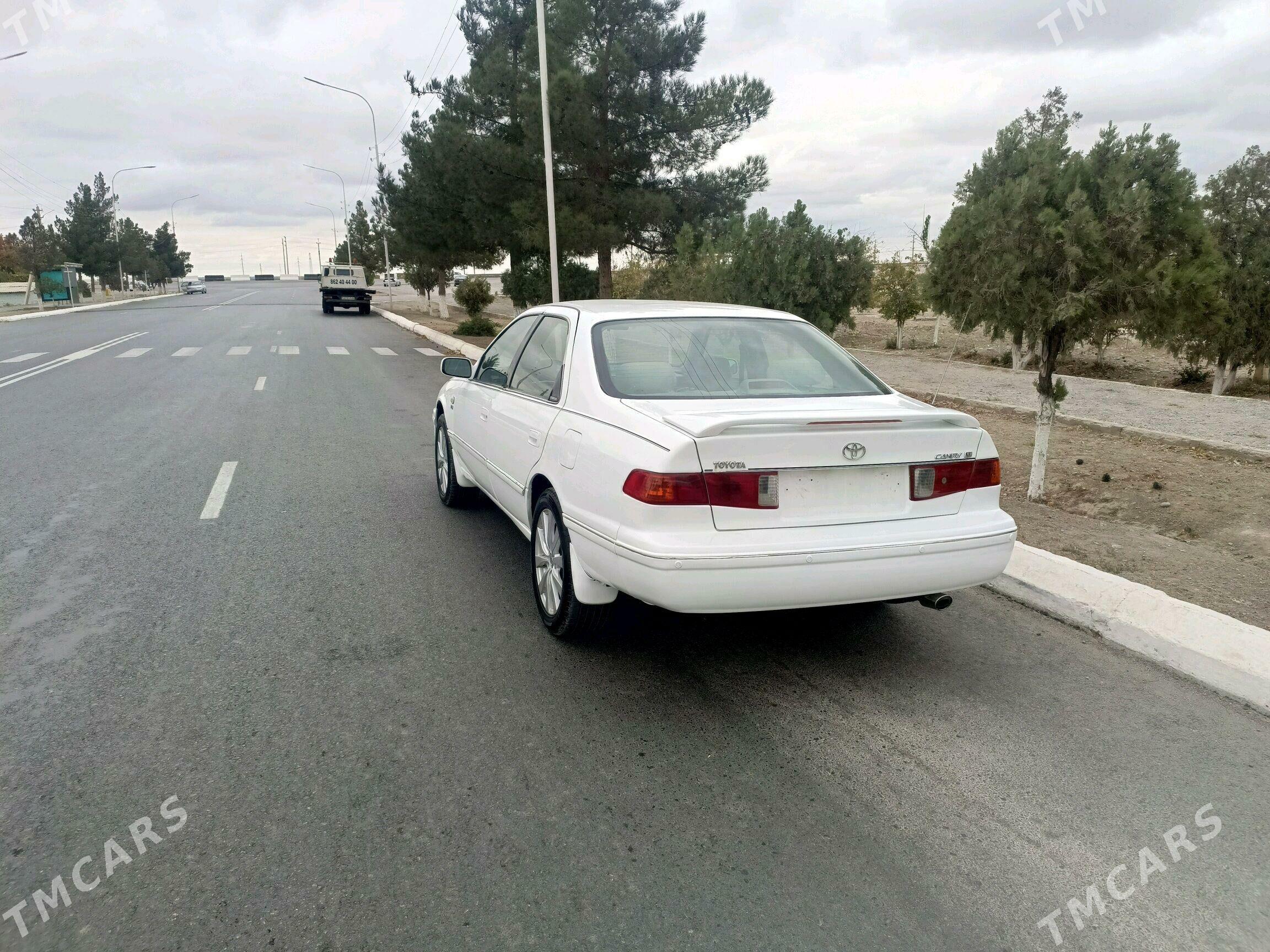 Toyota Camry 2000 - 140 000 TMT - Губадаг - img 3