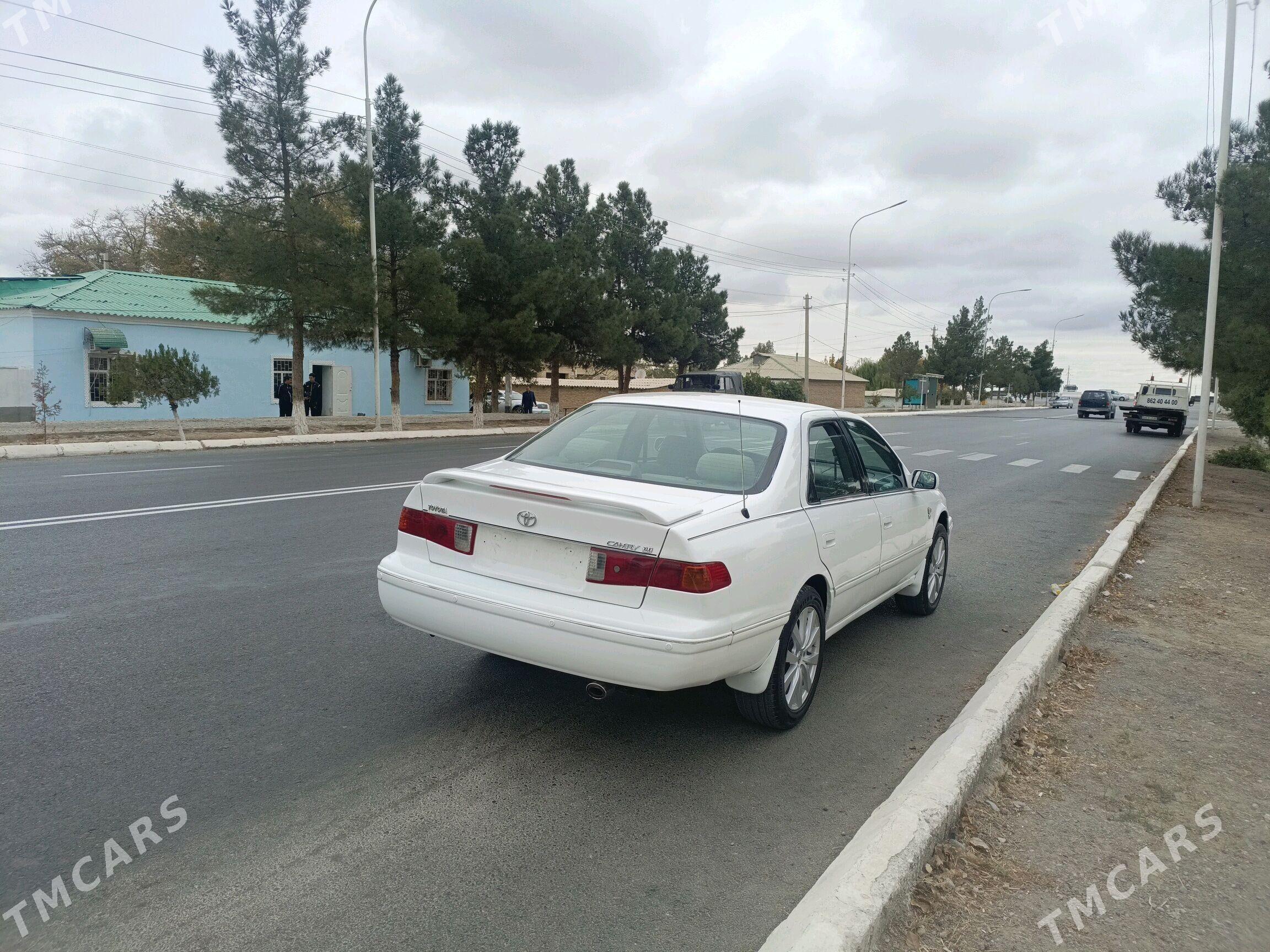 Toyota Camry 2000 - 140 000 TMT - Губадаг - img 4