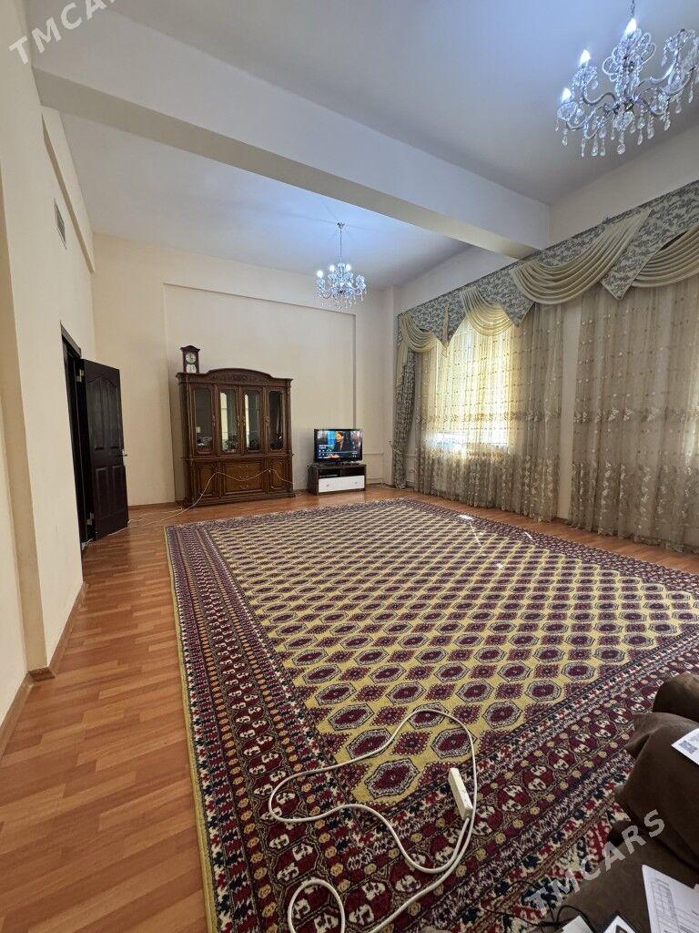 Sowetskiy 4 komnat - Ашхабад - img 1