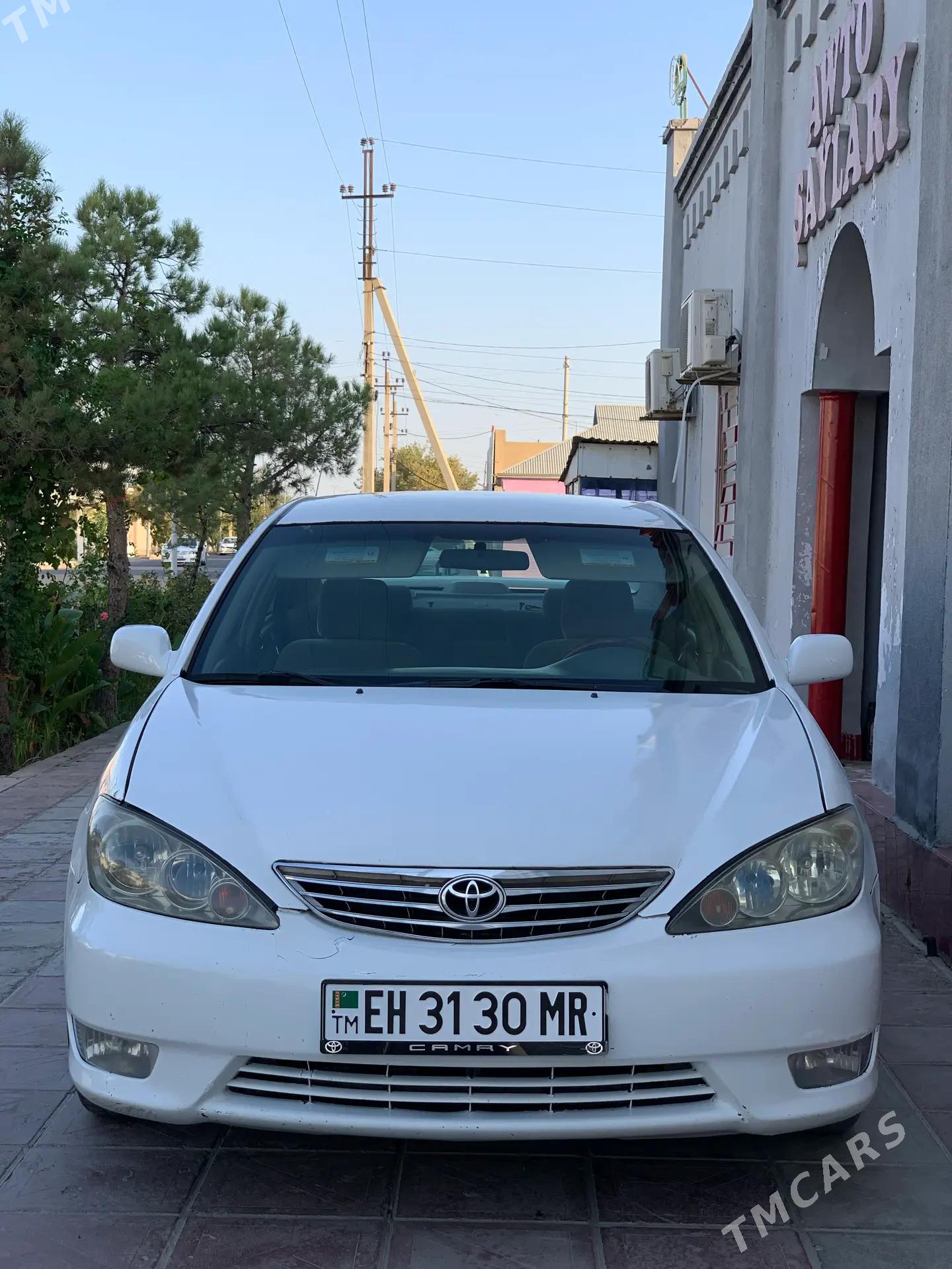 Toyota Camry 2003 - 135 000 TMT - Байрамали - img 3