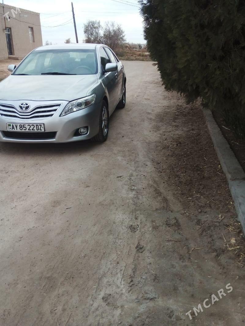 Toyota Camry 2010 - 147 000 TMT - Шабатский этрап - img 1