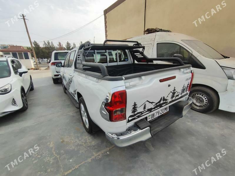 Toyota Hilux 2023 - 400 000 TMT - Mary - img 2