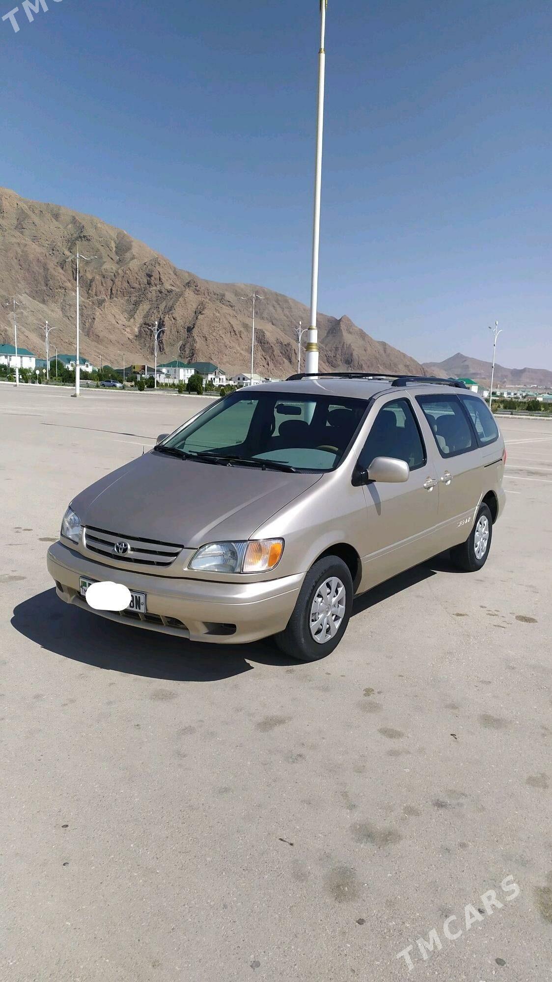 Toyota Sienna 2002 - 170 000 TMT - Гумдаг - img 1