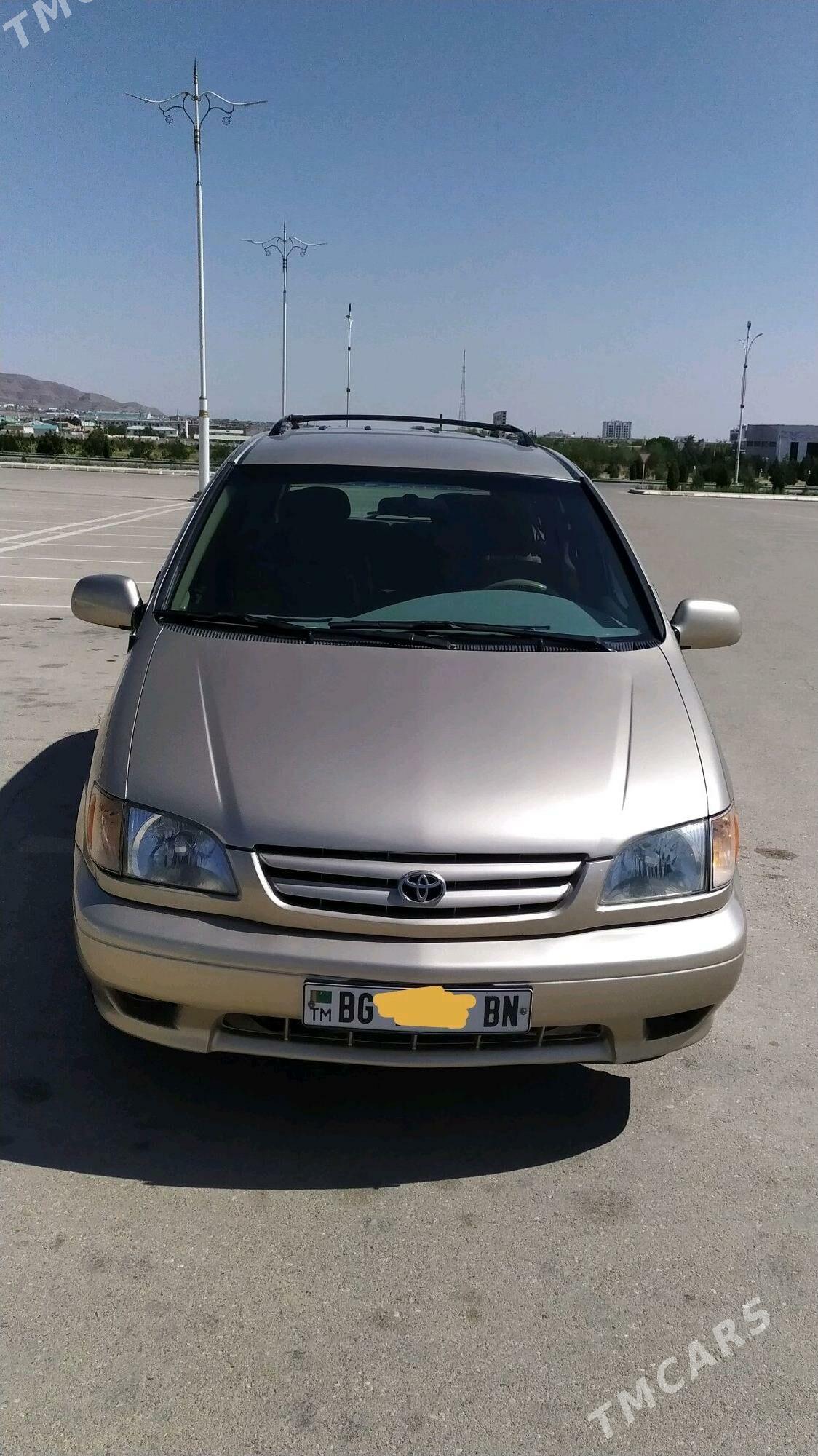 Toyota Sienna 2002 - 170 000 TMT - Гумдаг - img 4