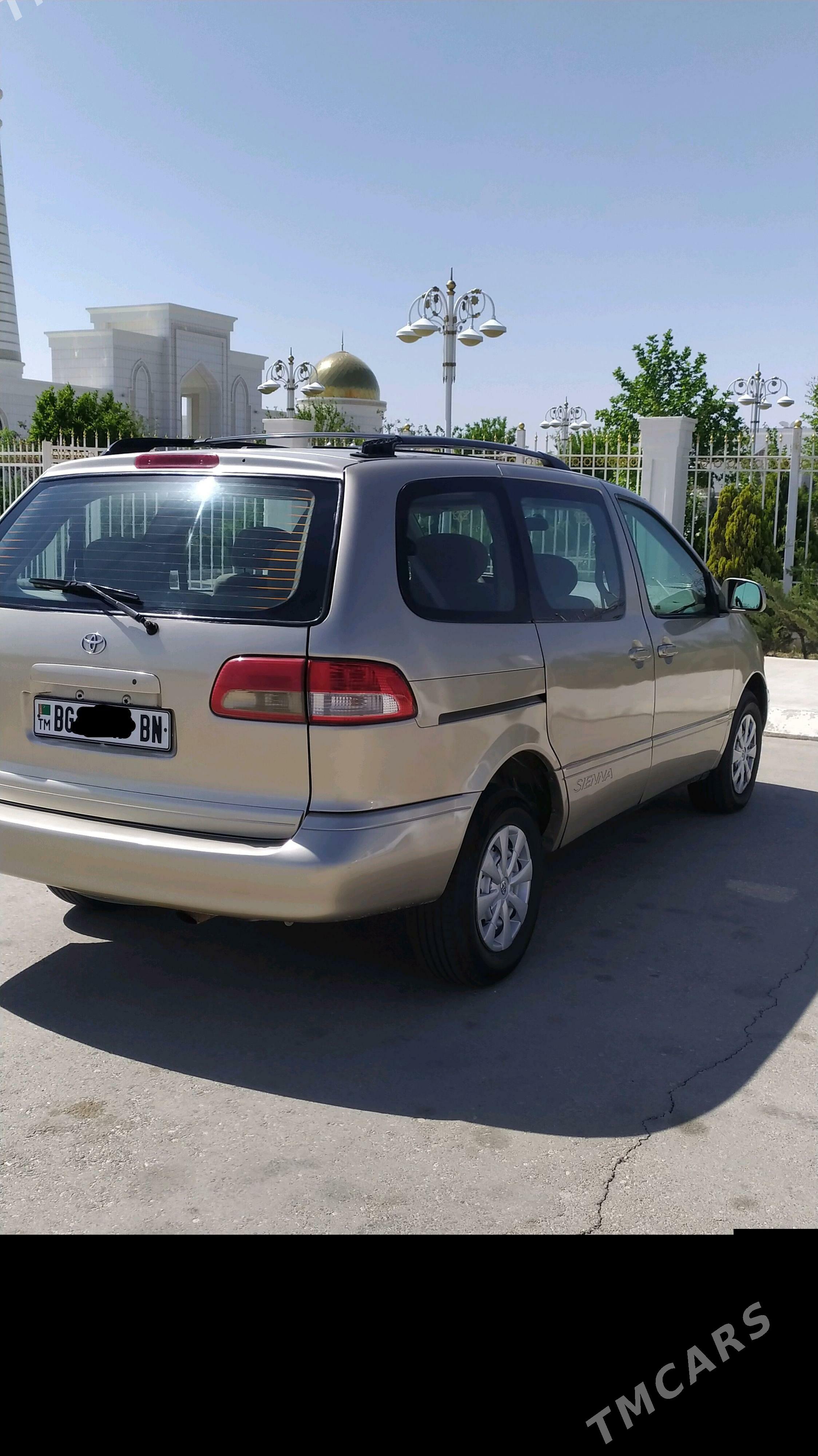 Toyota Sienna 2002 - 170 000 TMT - Гумдаг - img 5