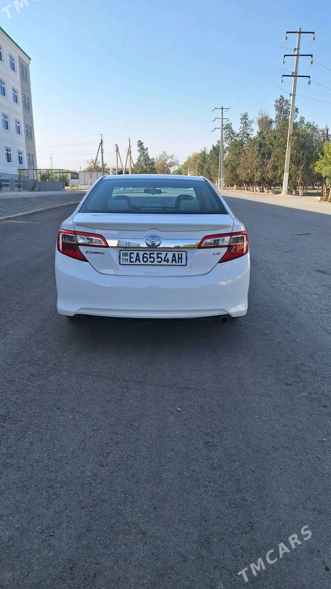 Toyota Camry 2013 - 205 000 TMT - Бузмеин - img 4