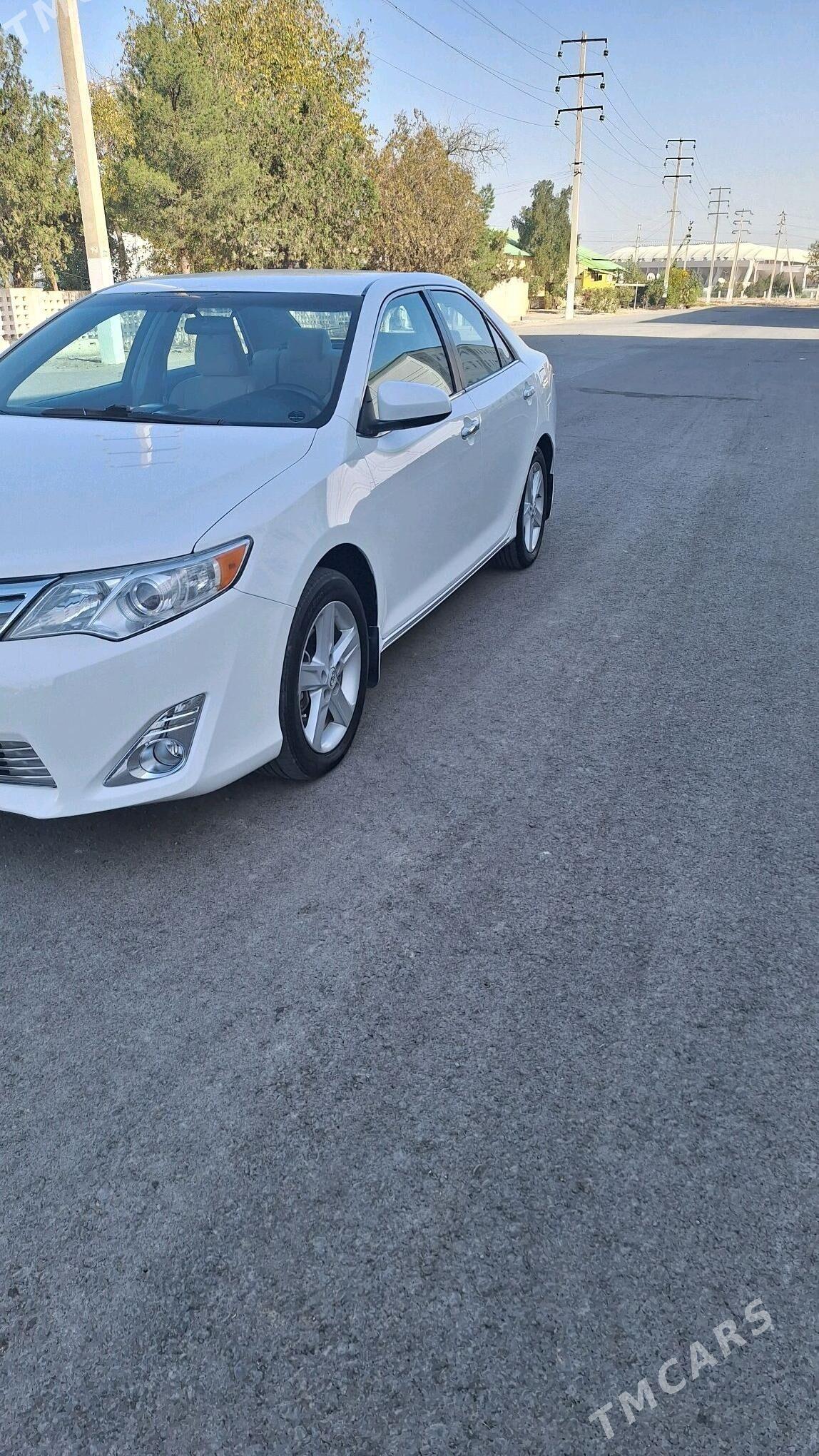 Toyota Camry 2013 - 205 000 TMT - Бузмеин - img 2