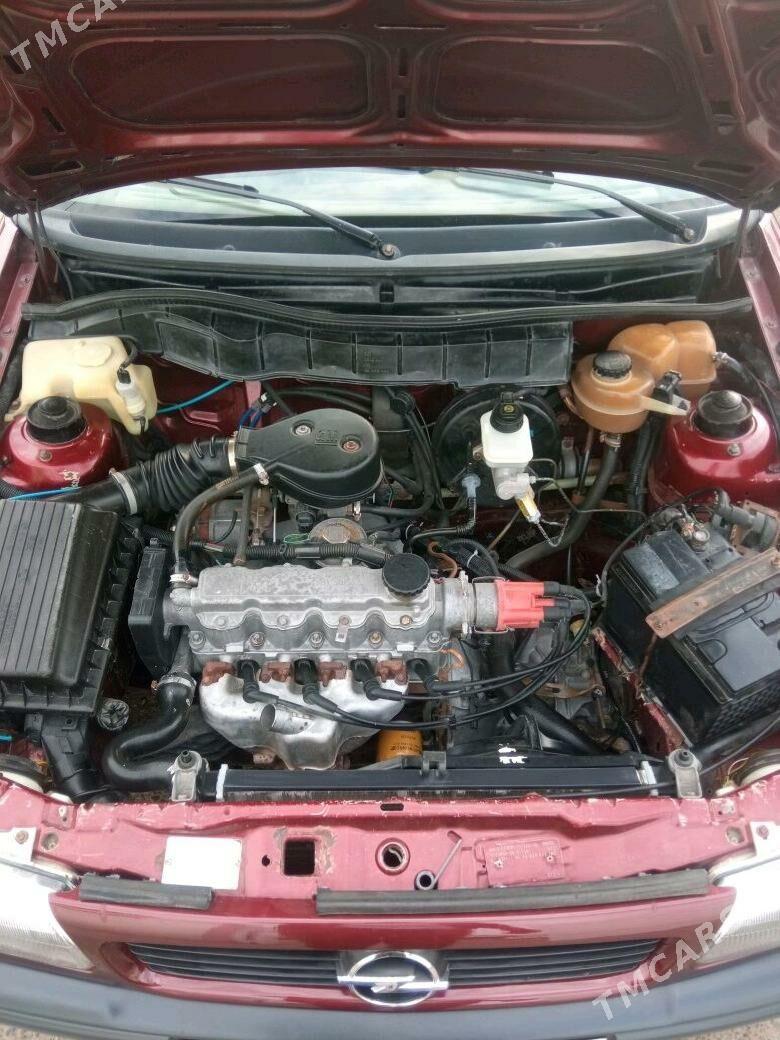 Opel Astra 1992 - 42 000 TMT - Мары - img 4
