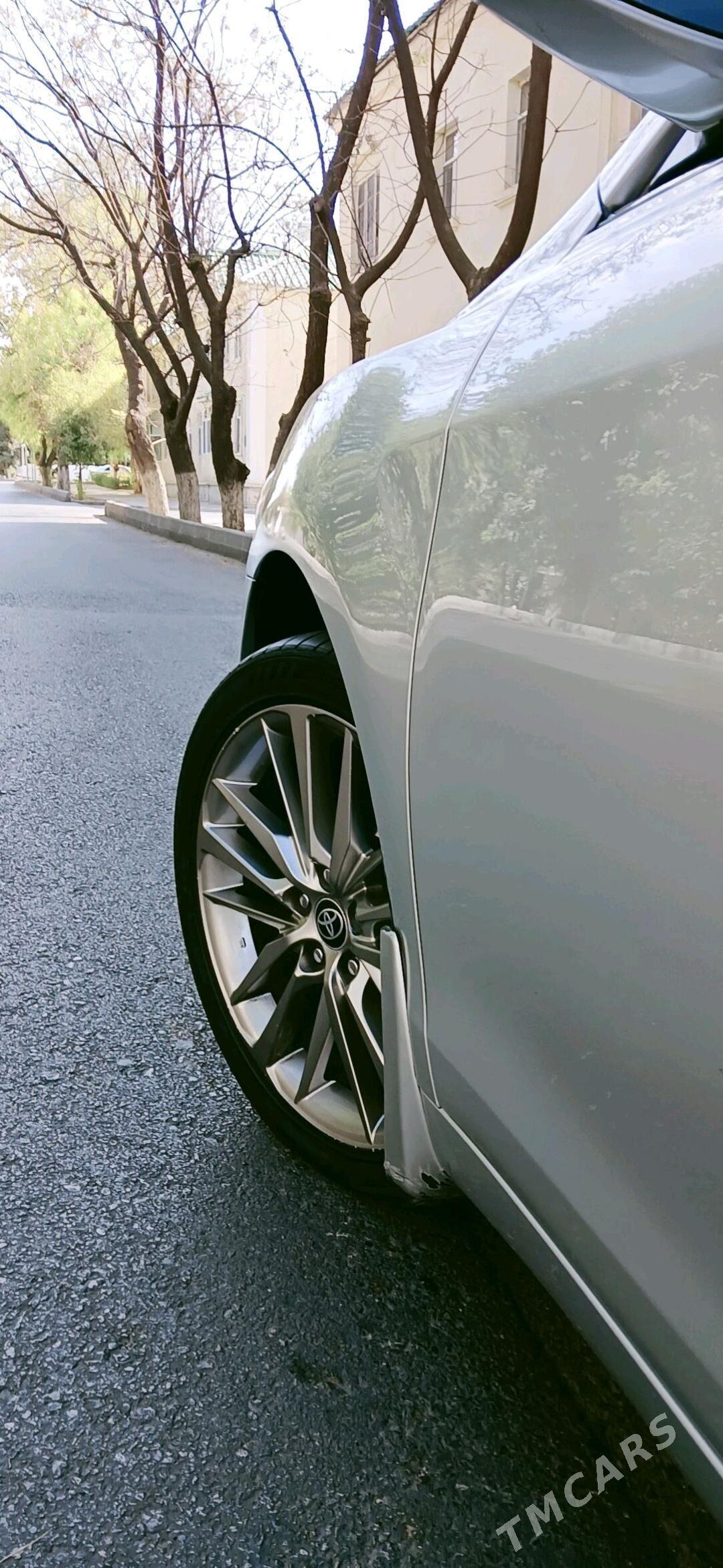 Toyota Camry 2010 - 205 000 TMT - Aşgabat - img 10