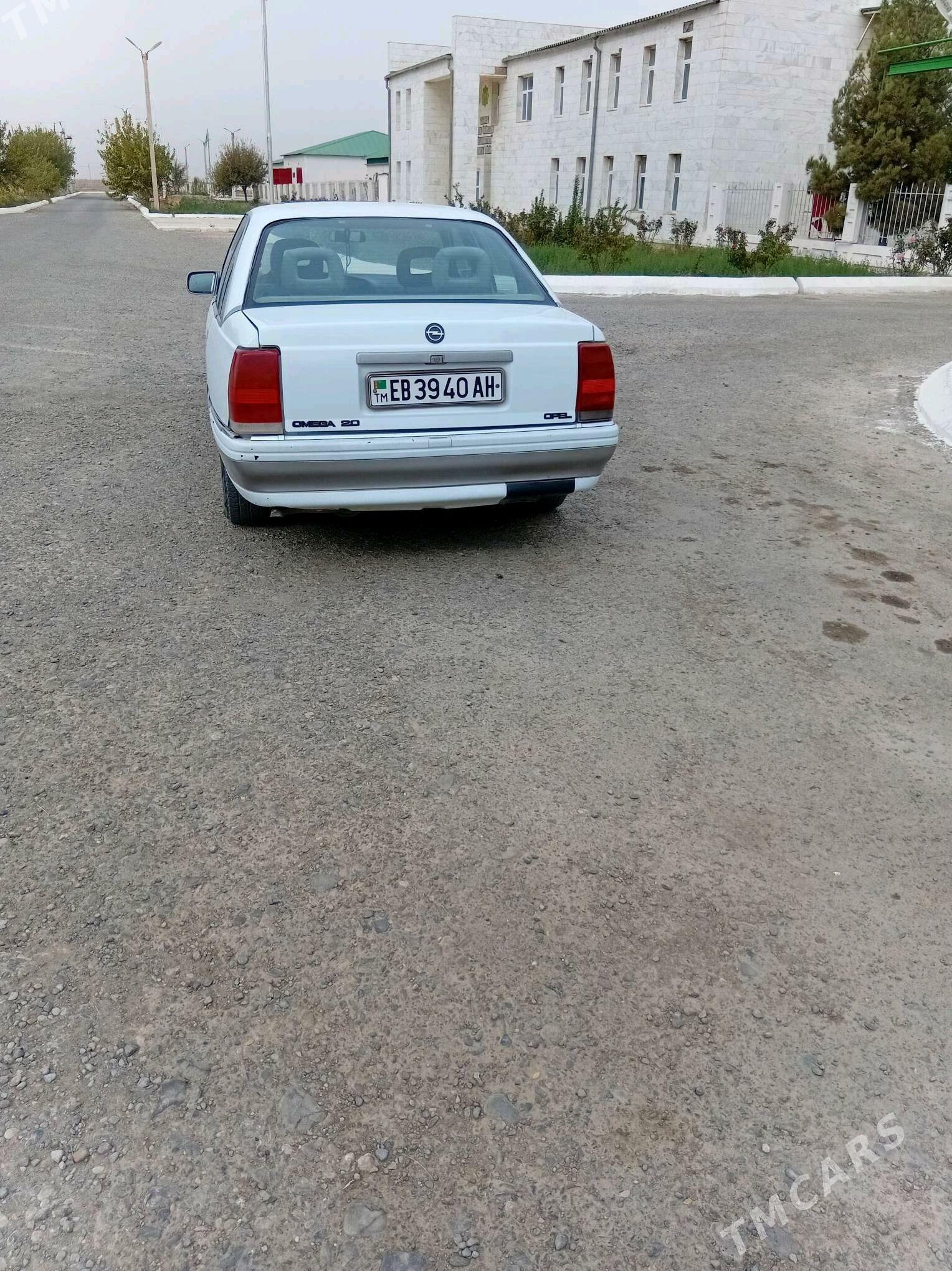 Opel Omega 1991 - 37 000 TMT - Серахс - img 3