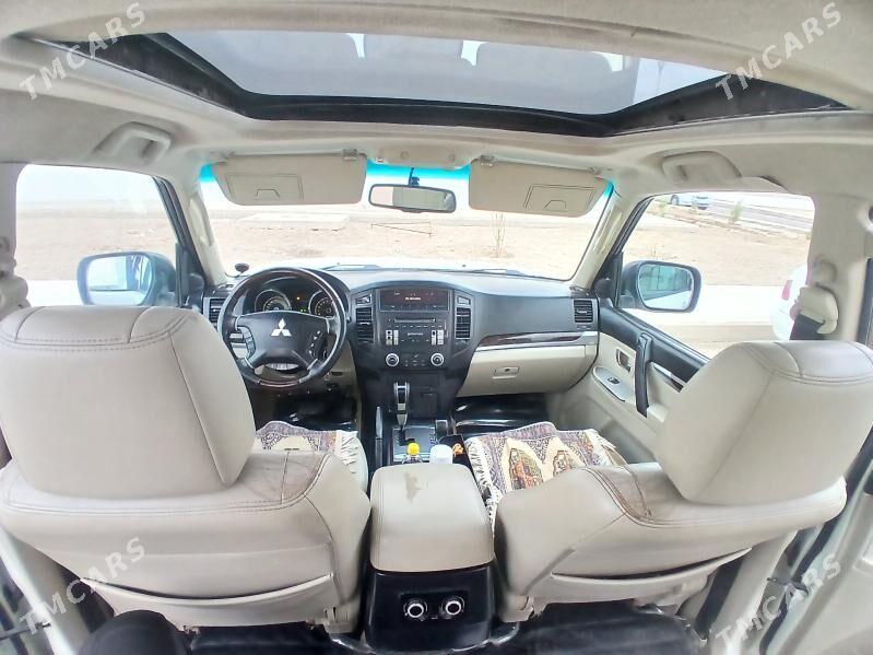 Mitsubishi Pajero 2010 - 250 000 TMT - Дашогуз - img 5