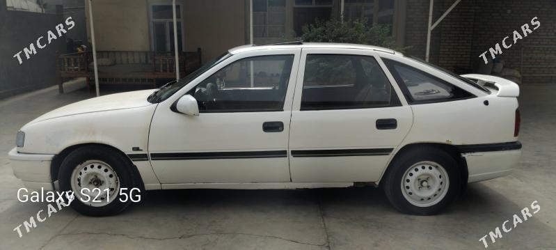 Opel Vectra 1992 - 25 000 TMT - Мары - img 4