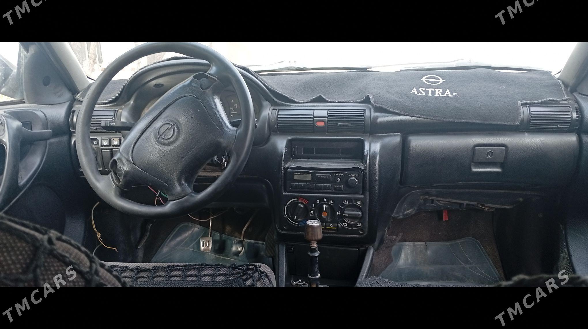 Opel Astra 1992 - 30 000 TMT - Mary - img 3