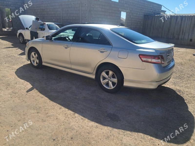 Toyota Camry 2010 - 210 000 TMT - Кёнеургенч - img 5