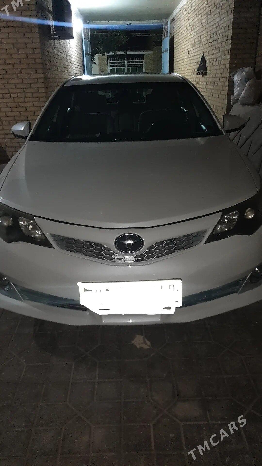 Toyota Camry 2013 - 220 000 TMT - Халач - img 2