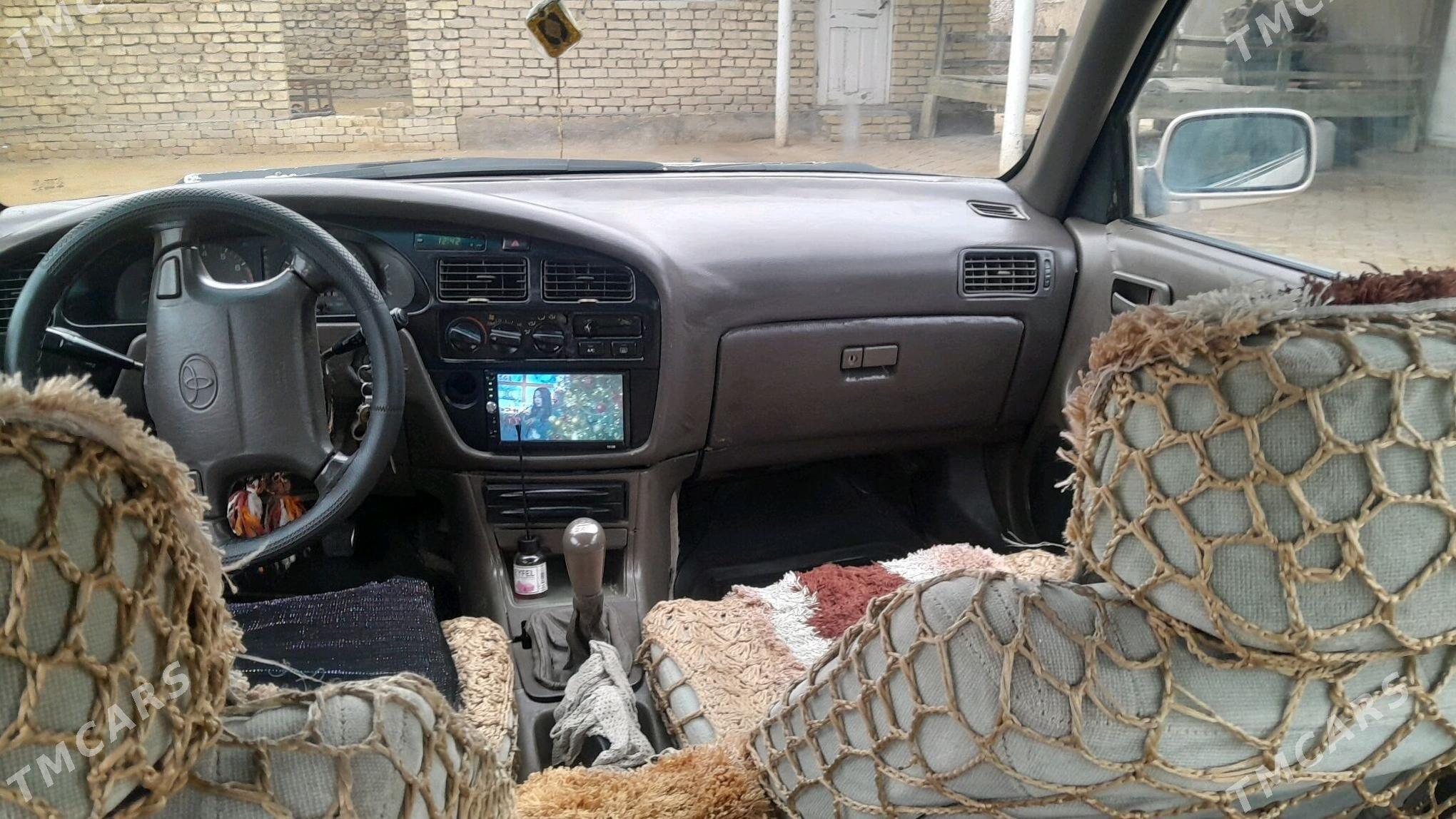 Toyota Camry 1993 - 54 000 TMT - Ýolöten - img 4