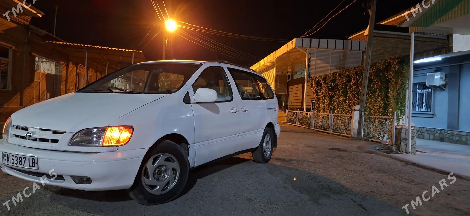 Toyota Sienna 1998 - 130 000 TMT - Türkmenabat - img 5