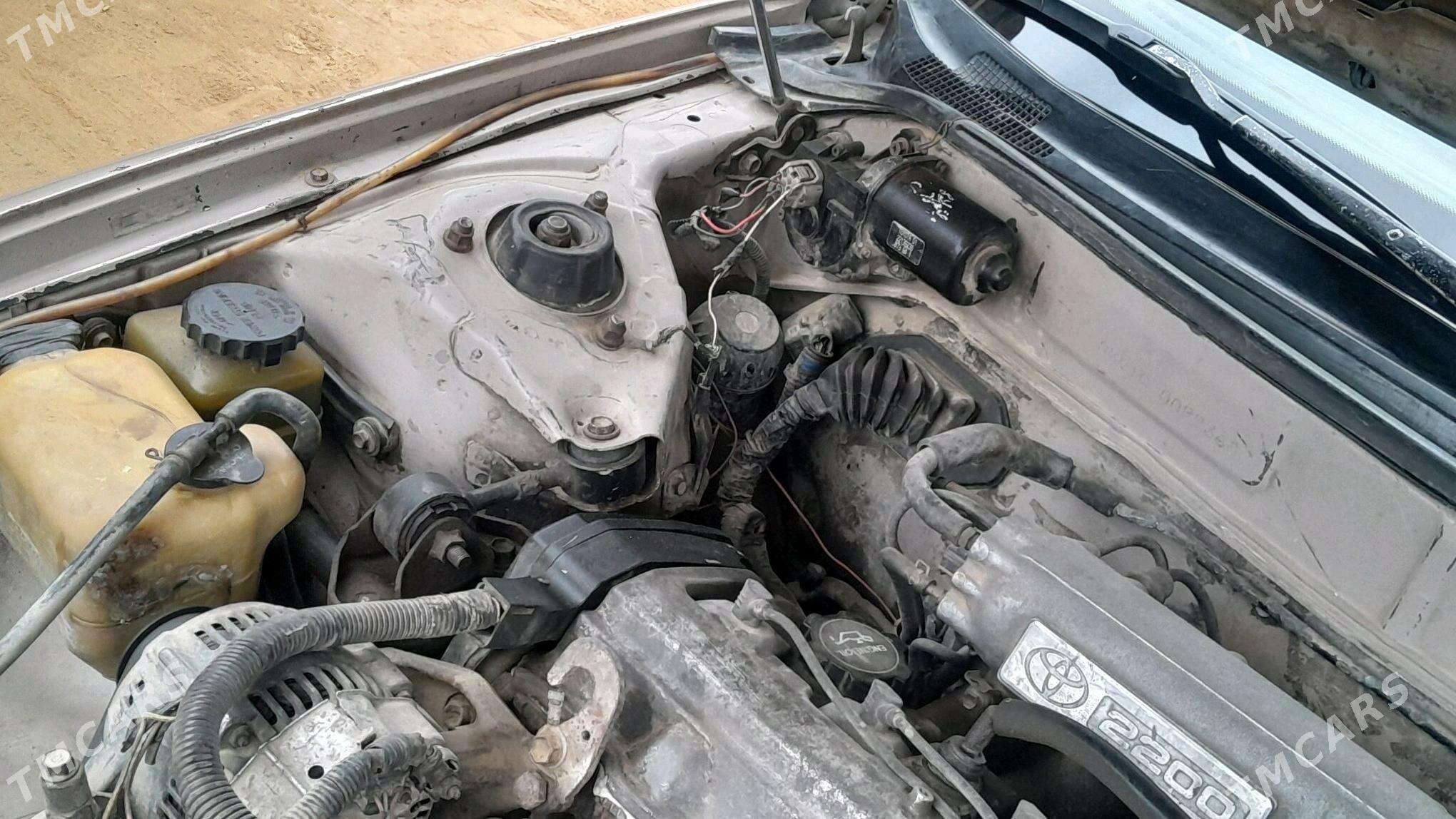 Toyota Camry 1993 - 54 000 TMT - Ýolöten - img 2