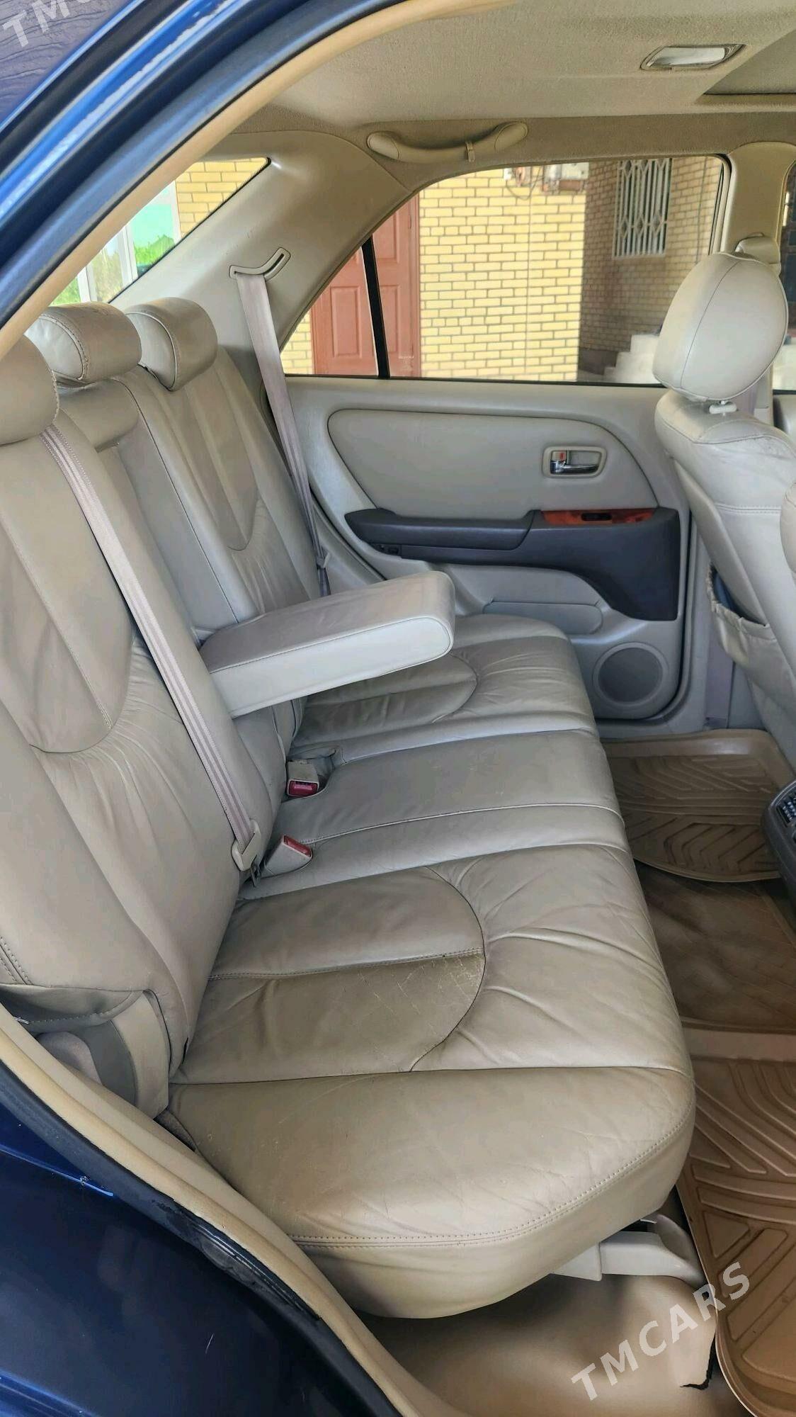 Lexus RX 300 2001 - 169 000 TMT - Mary - img 2