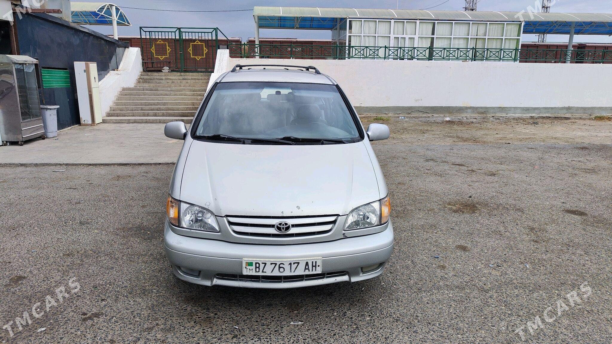 Toyota Sienna 2002 - 180 000 TMT - Мары - img 2