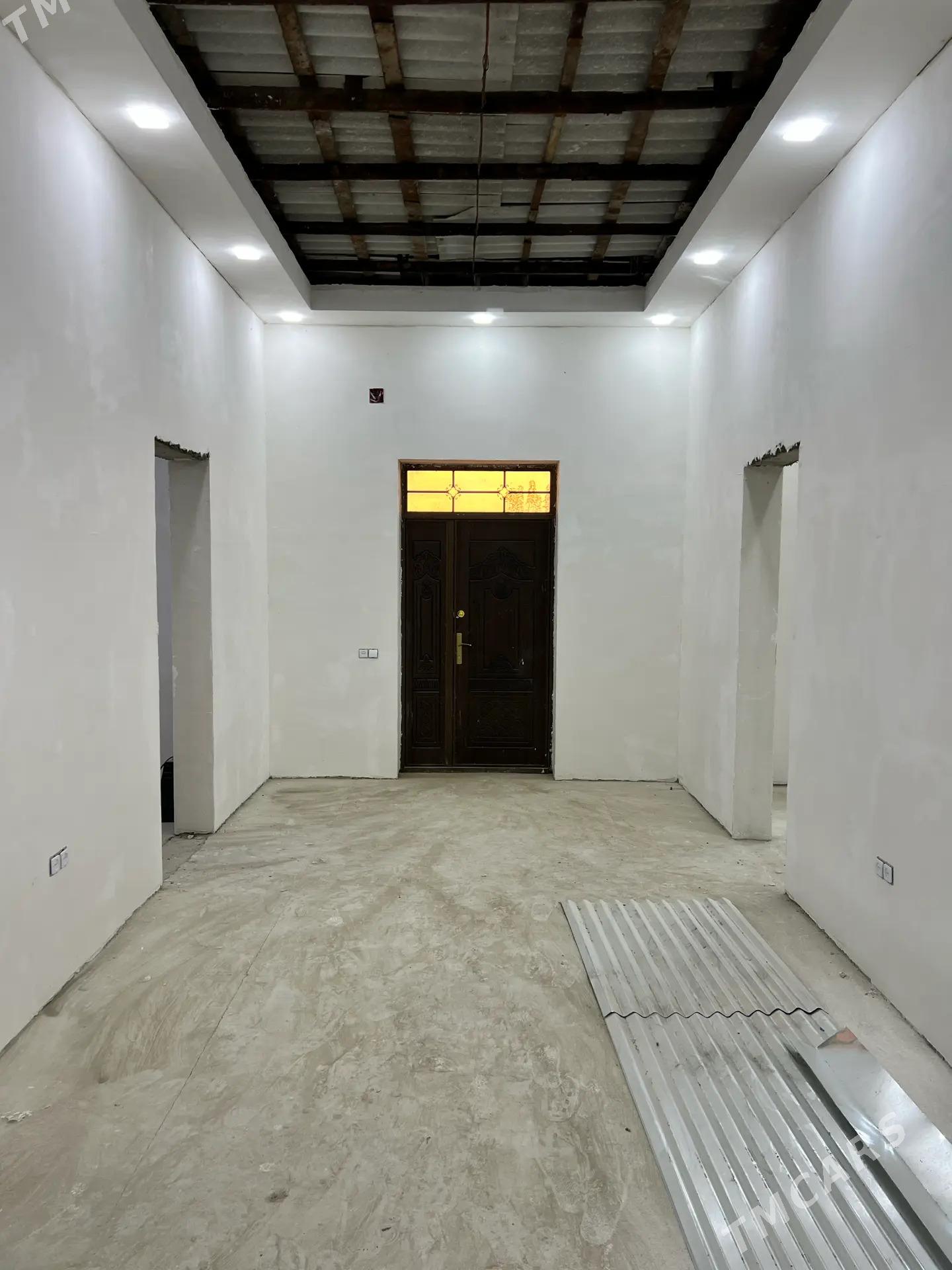 Gyssagly Eyesinden satlyk Jay - Анев - img 2