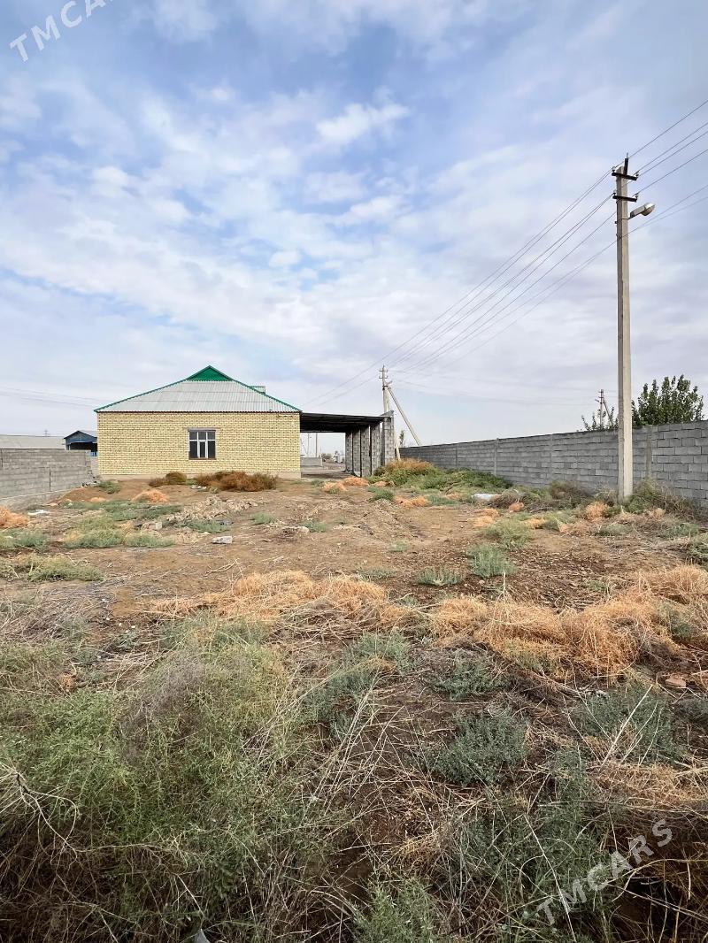 Gyssagly Eyesinden satlyk Jay - Анев - img 8