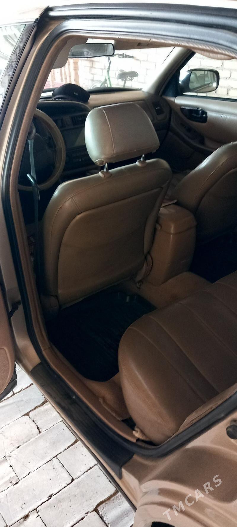 Toyota Avalon 1996 - 100 000 TMT - Halaç - img 4