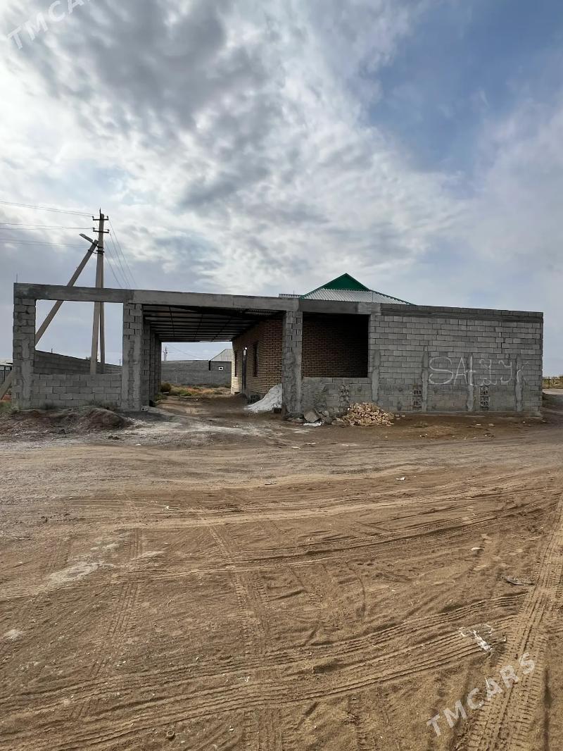 Satlyk eyesinen jay 14 pmka - Ашхабад - img 9