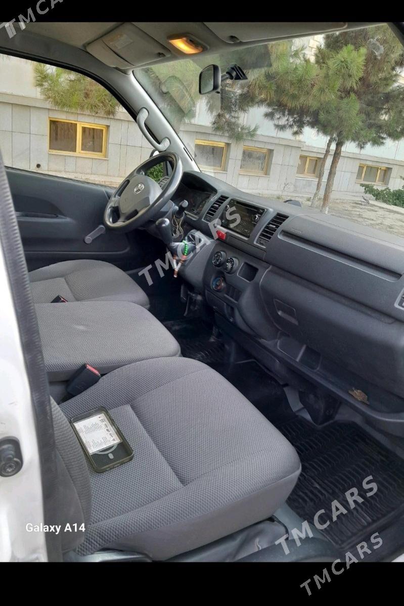 Toyota Hiace 2020 - 390 000 TMT - Мары - img 5