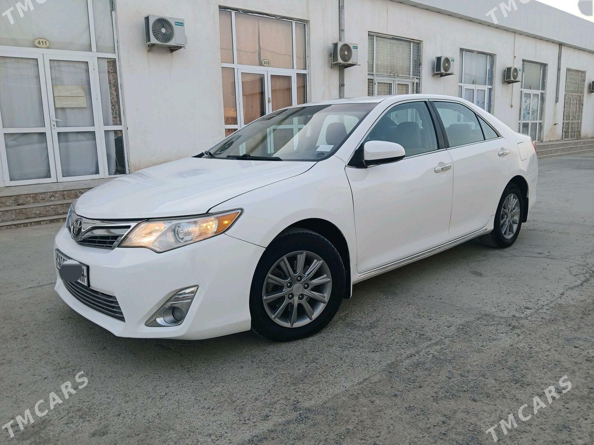 Toyota Camry 2012 - 180 000 TMT - Теджен - img 1