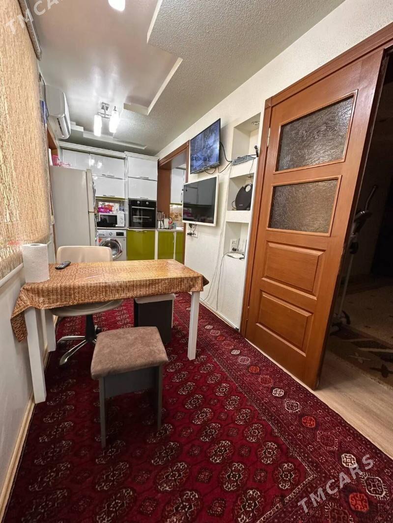 1 et 3 kom Gawda - ул. Туркменбаши шаёлы (Ленина) - img 5