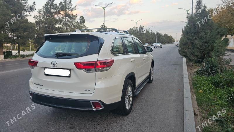 Toyota Highlander 2019 - 445 000 TMT - Baýramaly - img 9