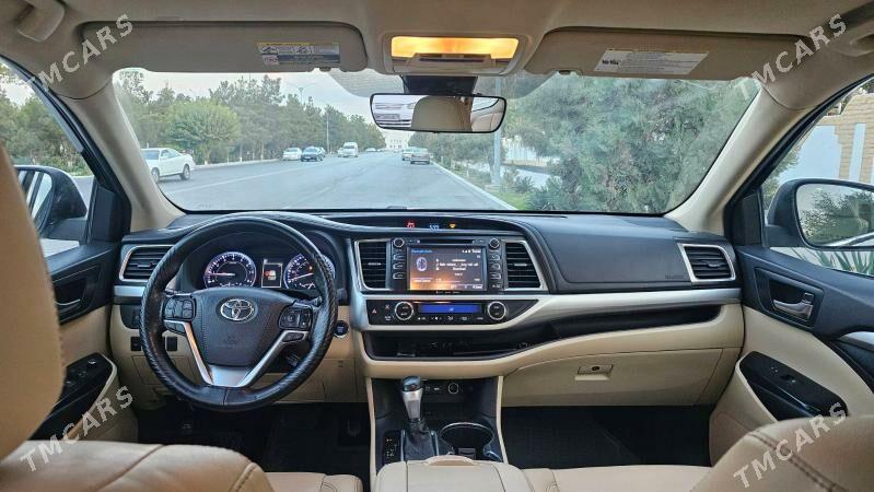 Toyota Highlander 2019 - 445 000 TMT - Baýramaly - img 8