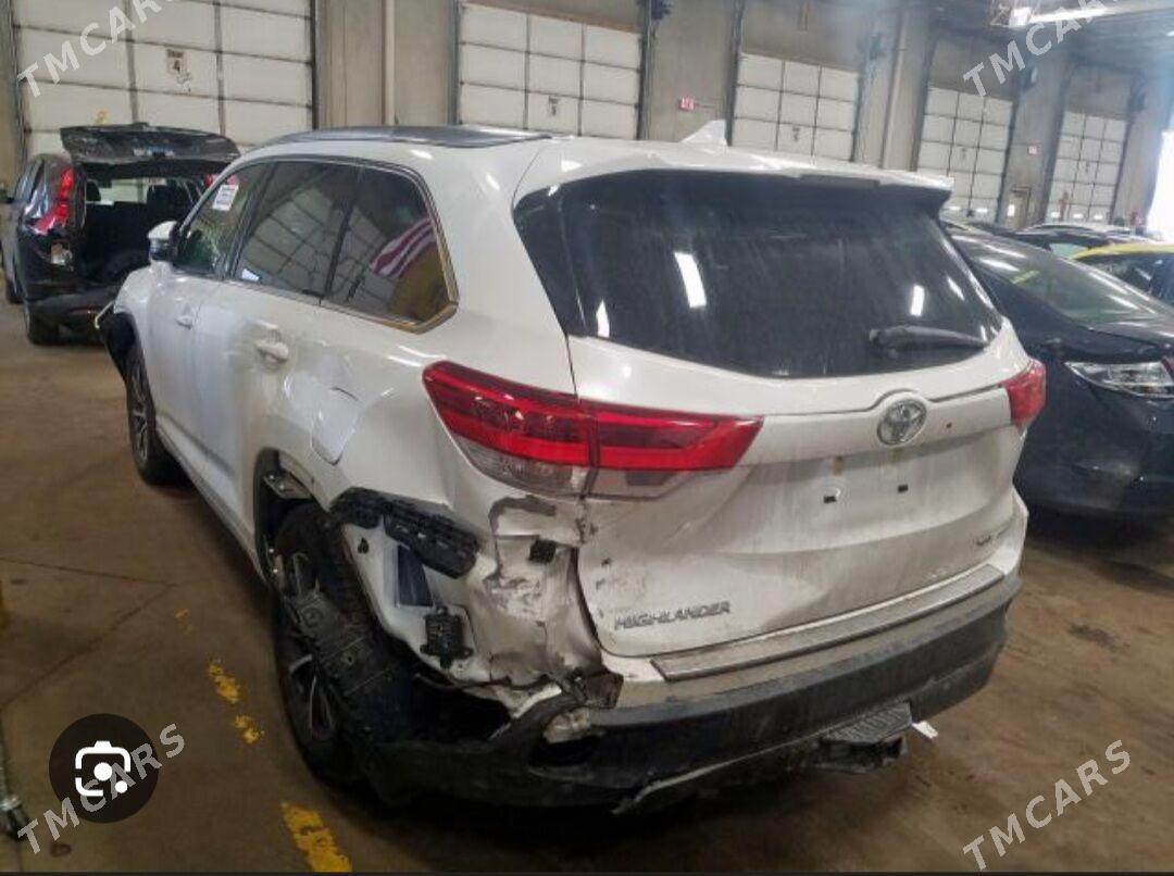 Toyota Highlander 2018 - 540 000 TMT - Büzmeýin GRES - img 2