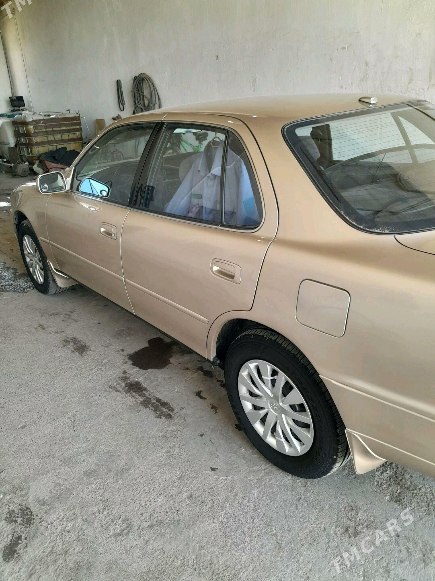 Toyota Camry 1992 - 110 000 TMT - Дянев - img 2