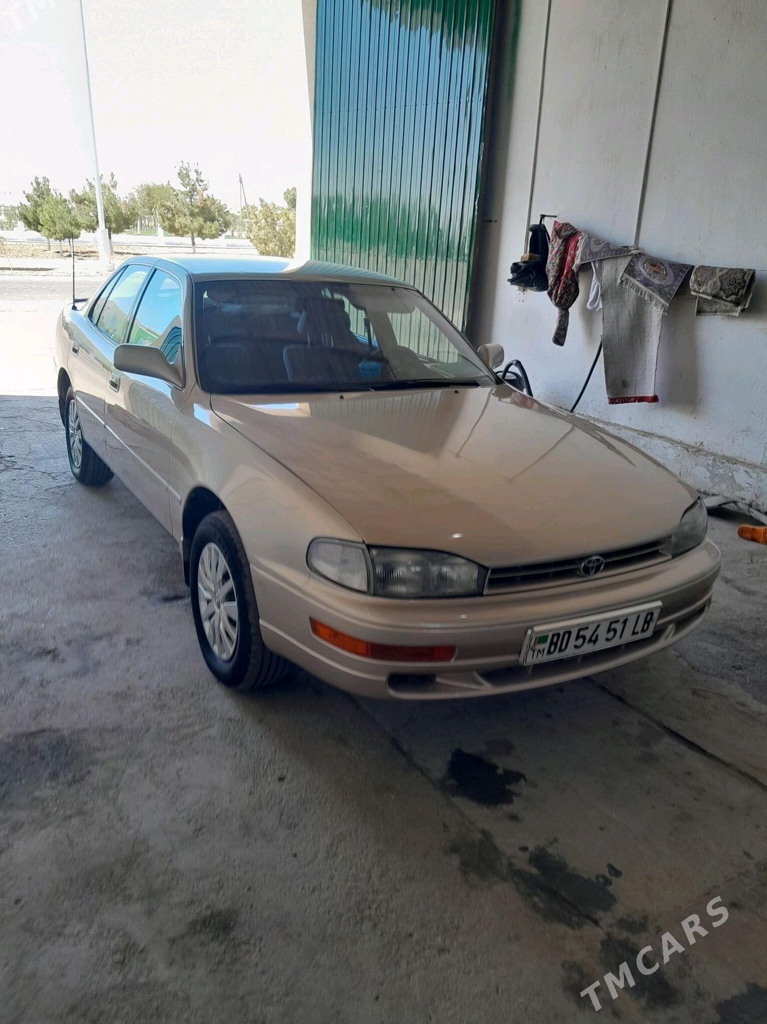 Toyota Camry 1992 - 110 000 TMT - Дянев - img 4