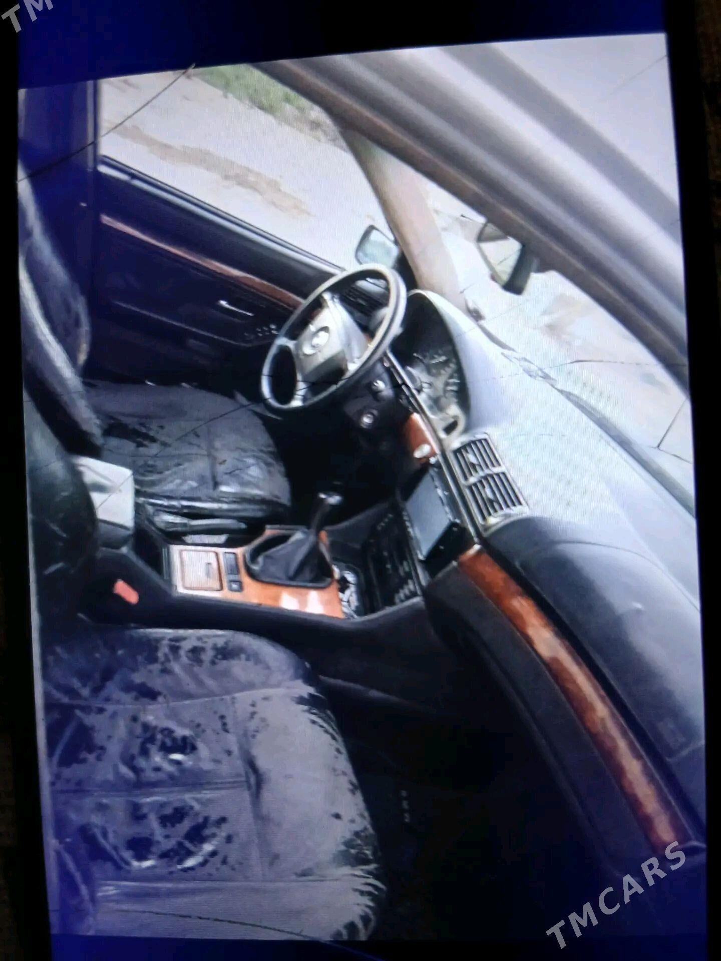 BMW 528 2000 - 80 000 TMT - Oguz han - img 5