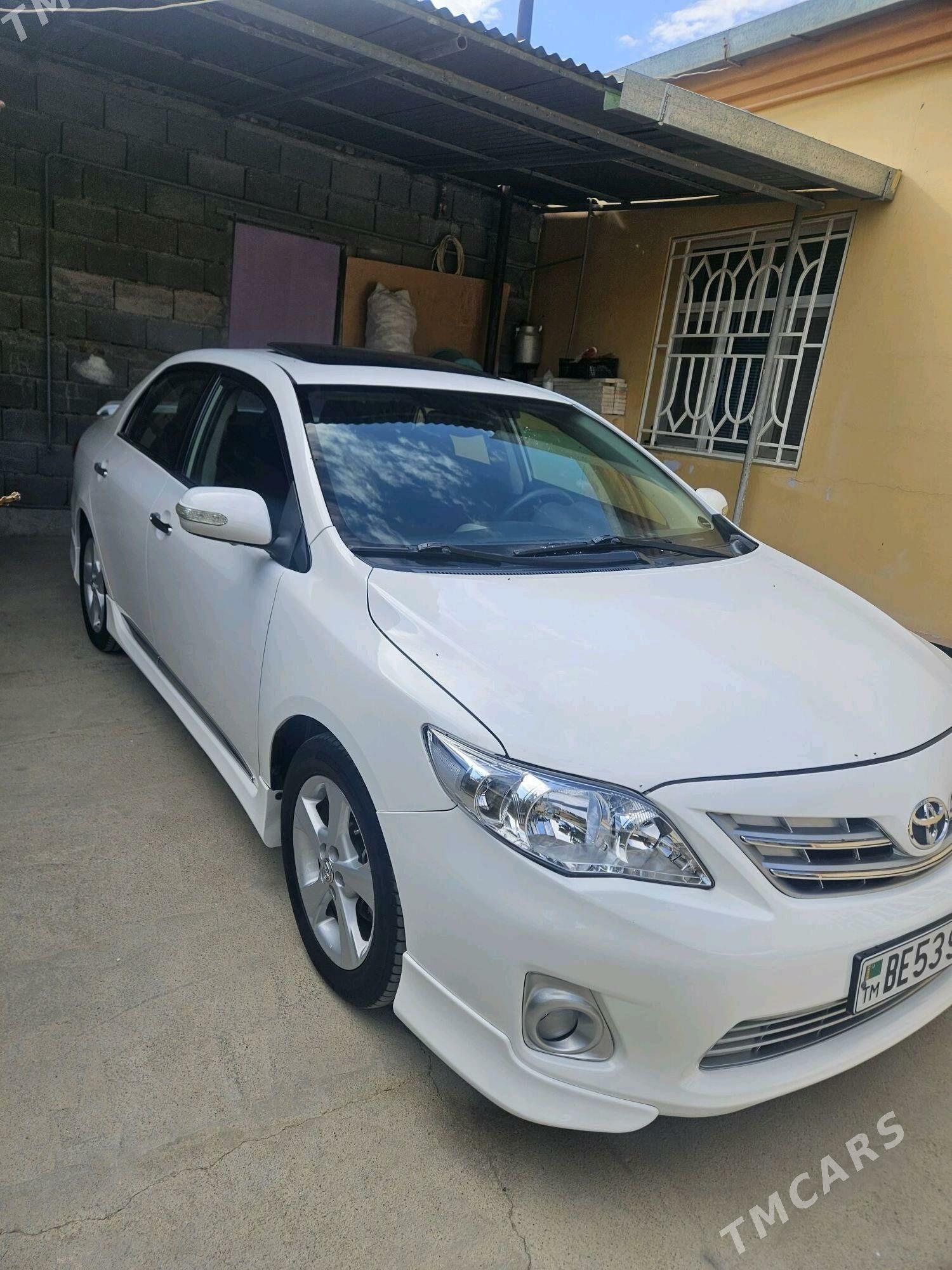 Toyota Corolla 2012 - 190 000 TMT - Гарадамак Шор - img 2