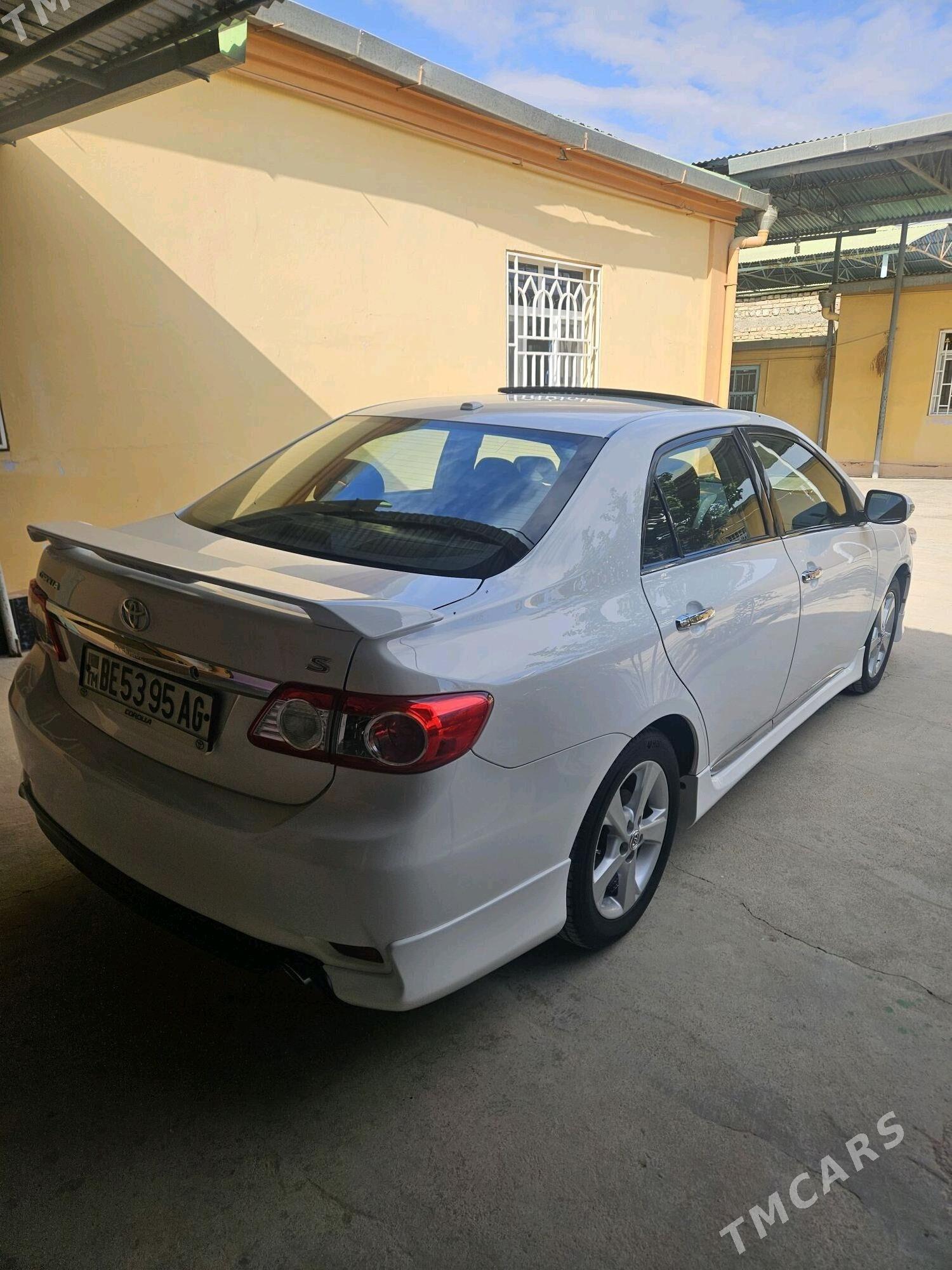 Toyota Corolla 2012 - 190 000 TMT - Гарадамак Шор - img 4