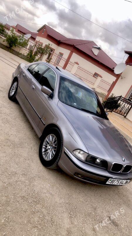 BMW E39 2000 - 105 000 TMT - Balkanabat - img 1